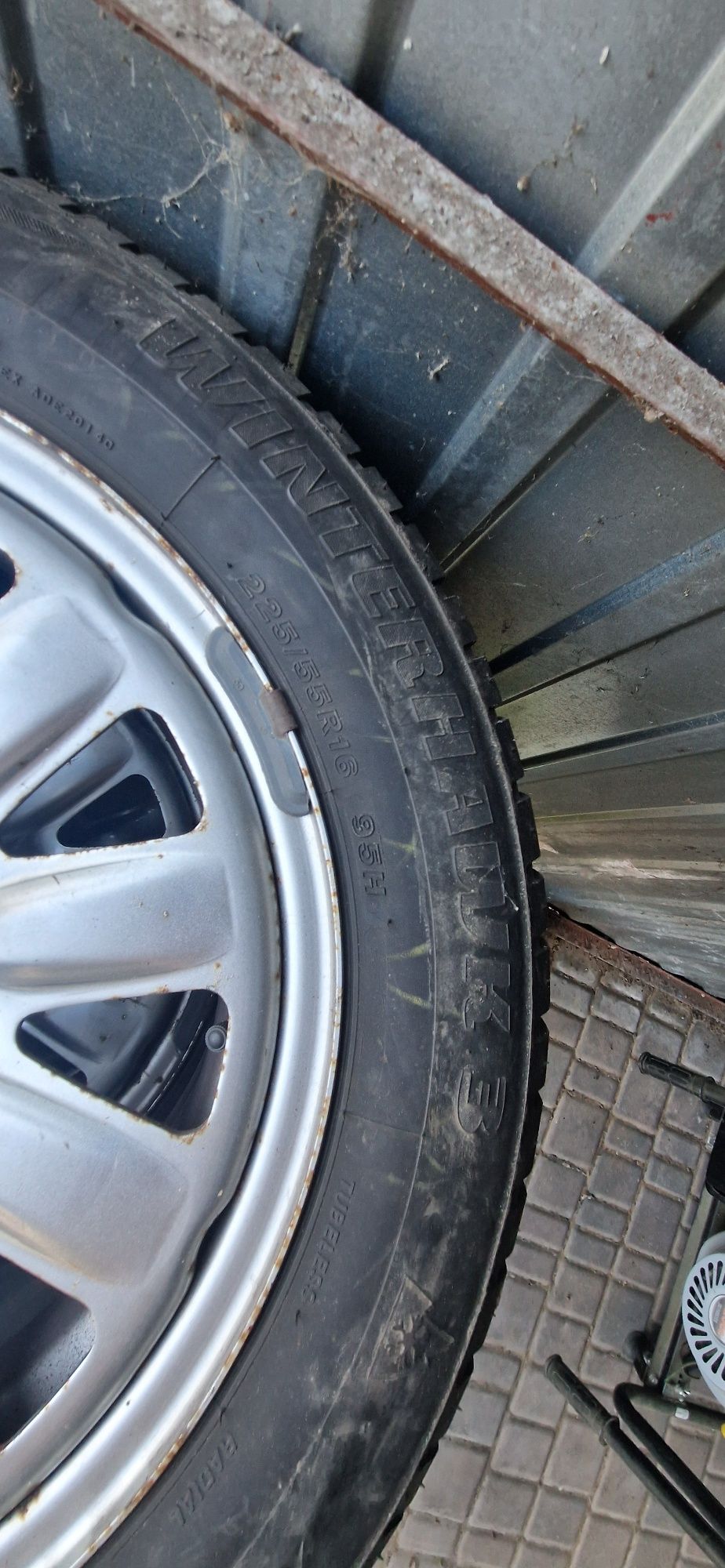 Koła 225/55 R16 16 cali AUDI VW zimowe strukturalne  stalowe jak alumi