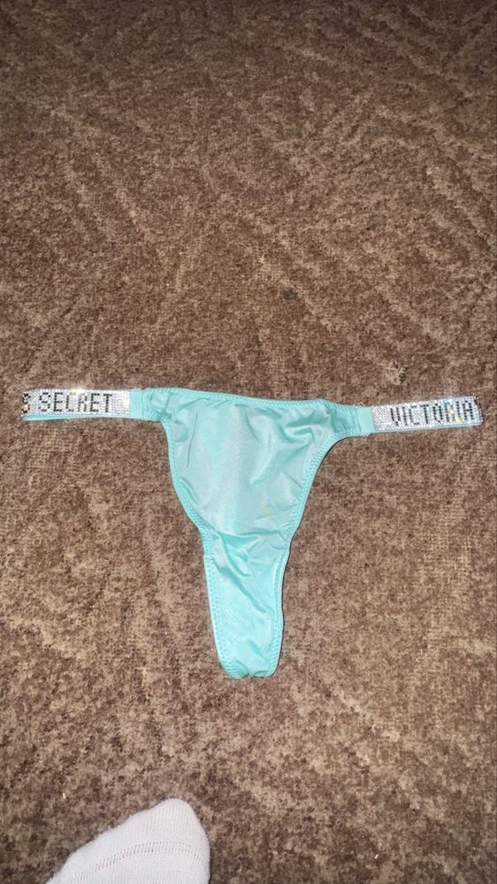 Stringi Victoria’s Secret
