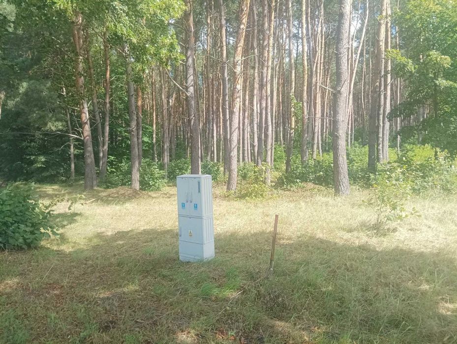 Działka budowlana uzbrojona z własnym lasem 2000 m2 Rościnno