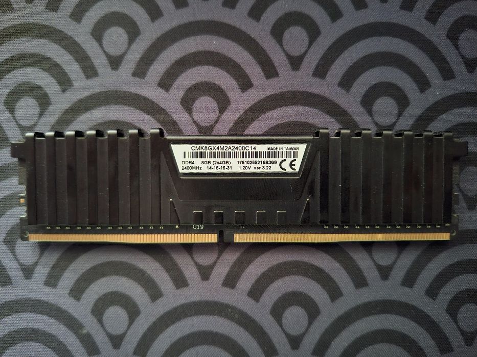 Módulo individual [4 GB DDR4]