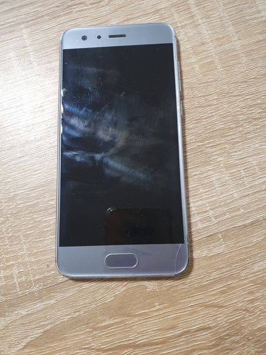 Huawei honor 9 4gb ram  dual sim