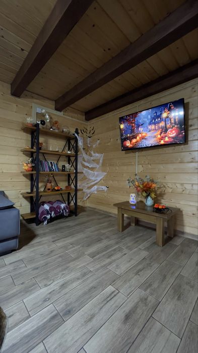 Котедж з 5 спальнями на 10-14 осіб, чан, мангал, зони відпочинку!