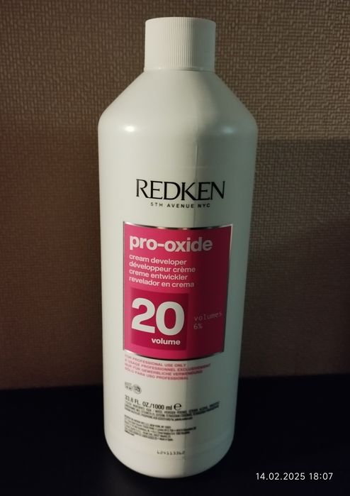 Продам краску для волос REDKEN 10 min 9N 9,0 в комплекте с окислителем