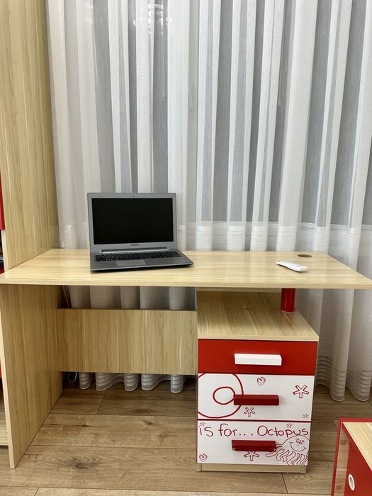 Продам у хорошому стані дитячі меблі як для дівчинки так і для хлопч