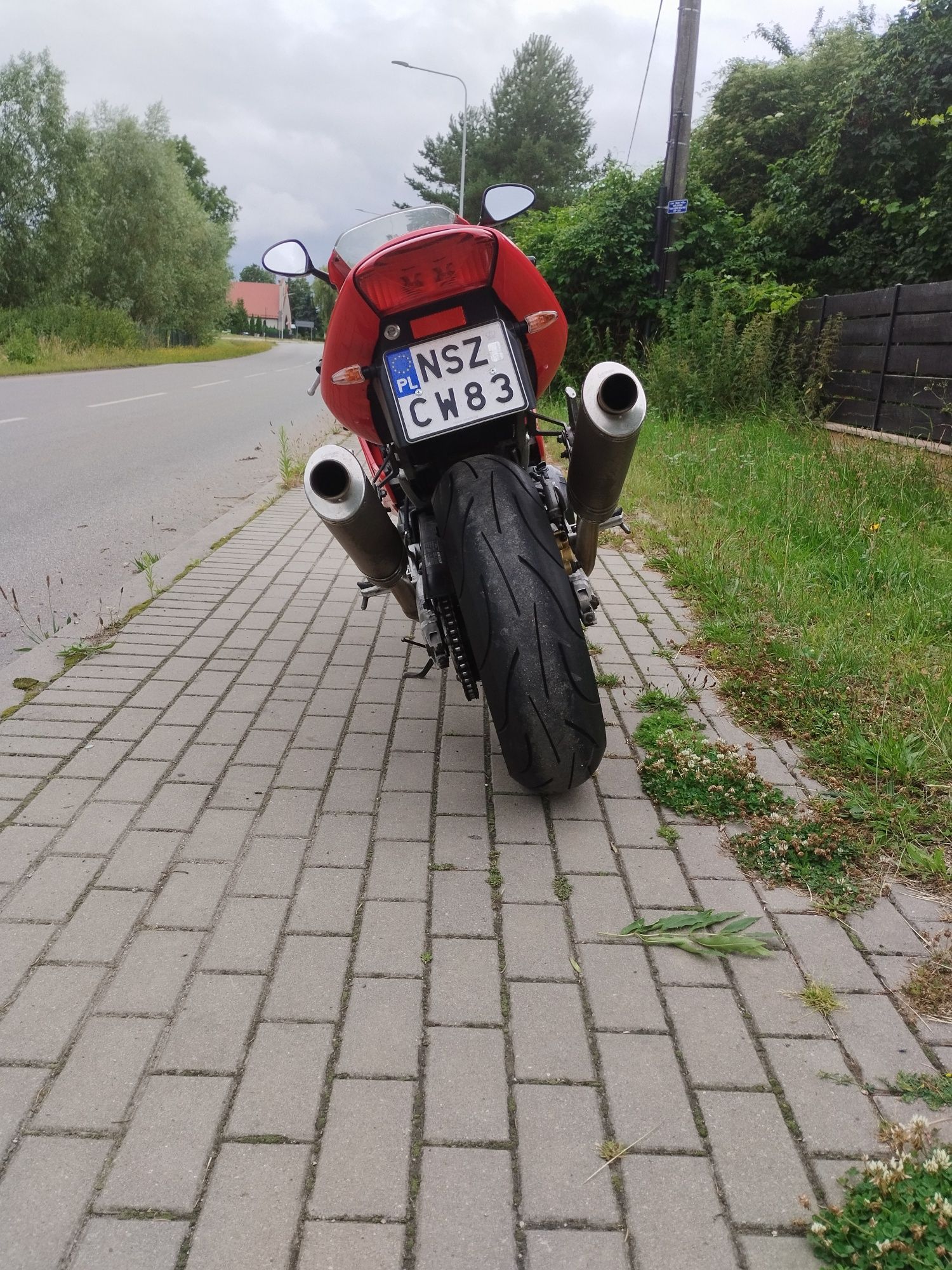 Honda vfr 1000f rok 2001 bdb stan