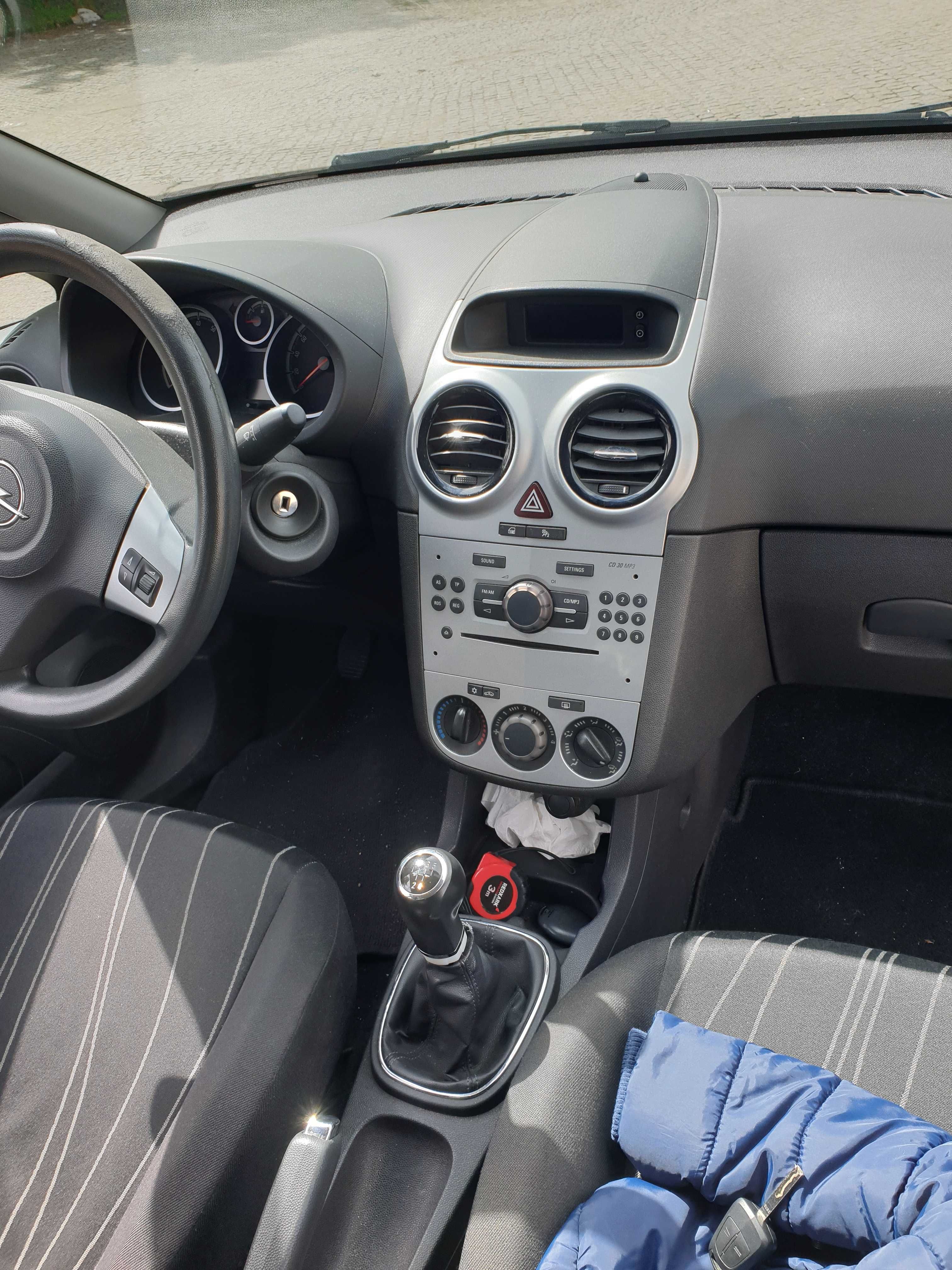 Opel cosa em bom estado