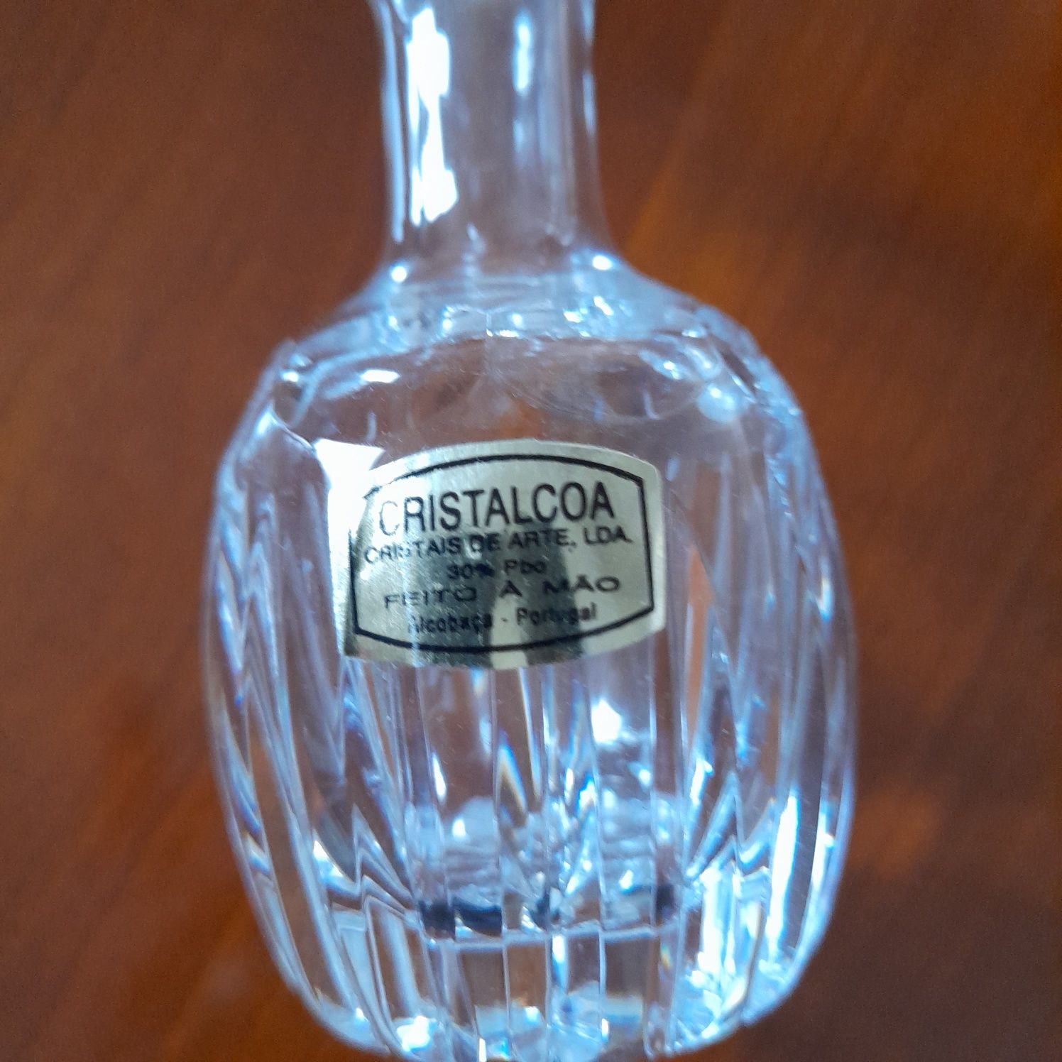 Frasco de cristal novo