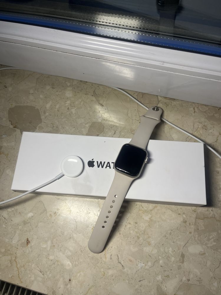 Apple Watch SE (gen 2)