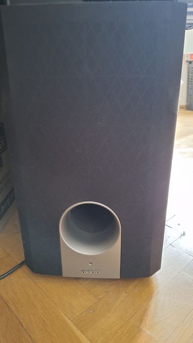 Subwoofer Onkyo SKW - 204