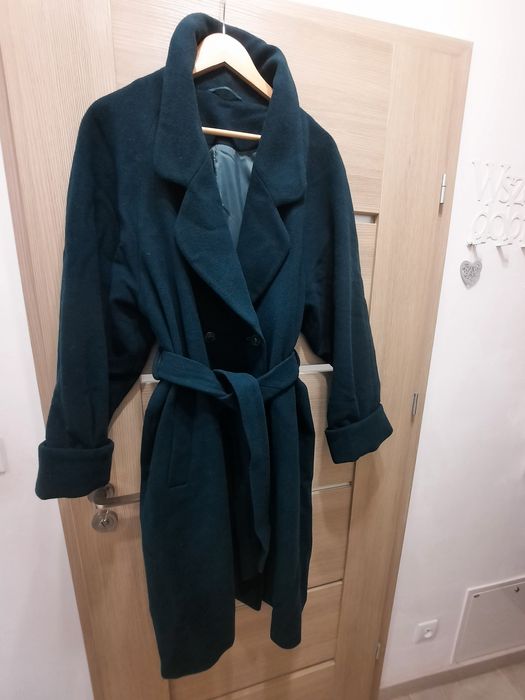 Palto damskie Włoskie rozmiar L / XL . Kolor ciemno - turkusowy.