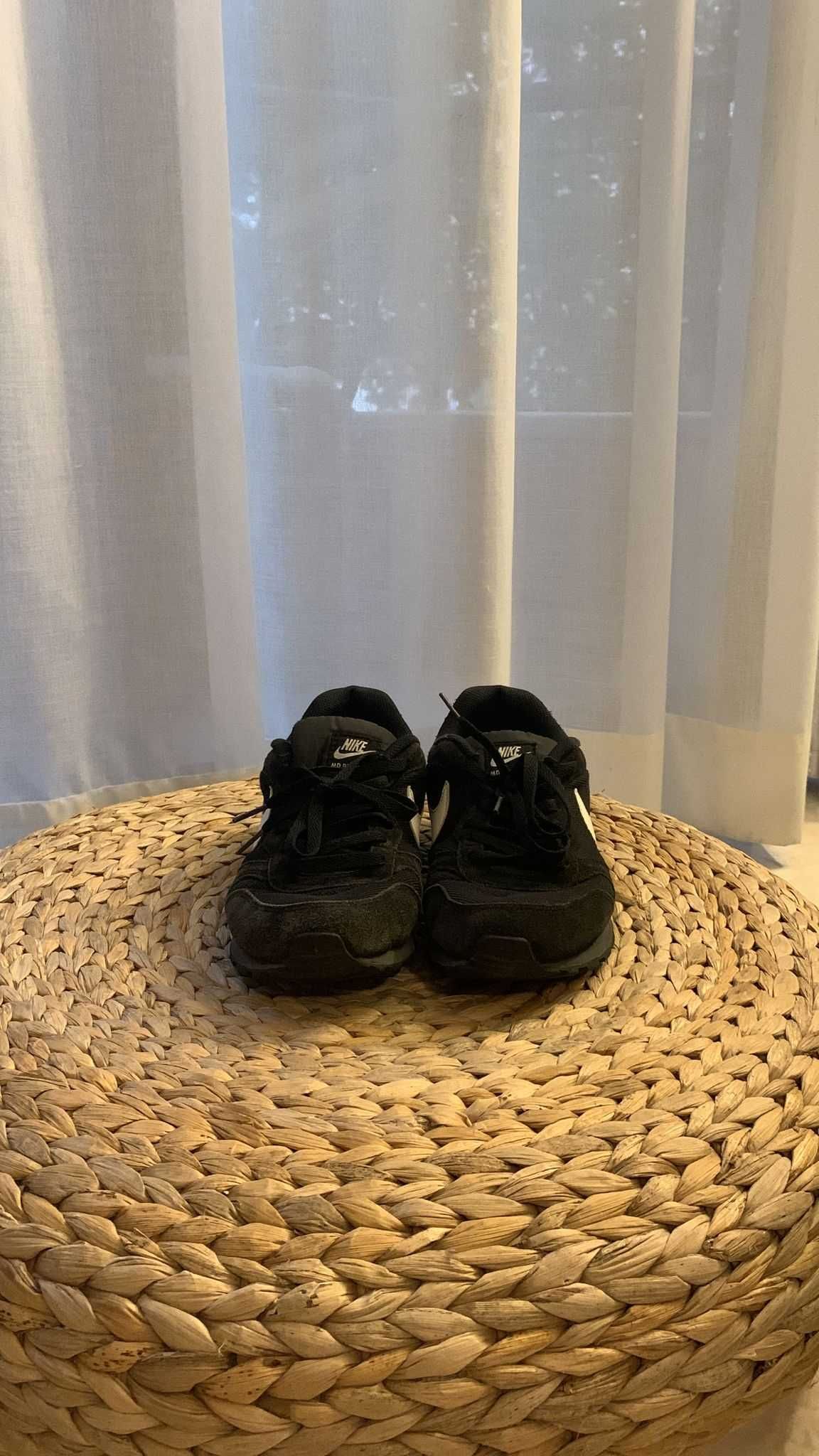 Tênis Nike preto