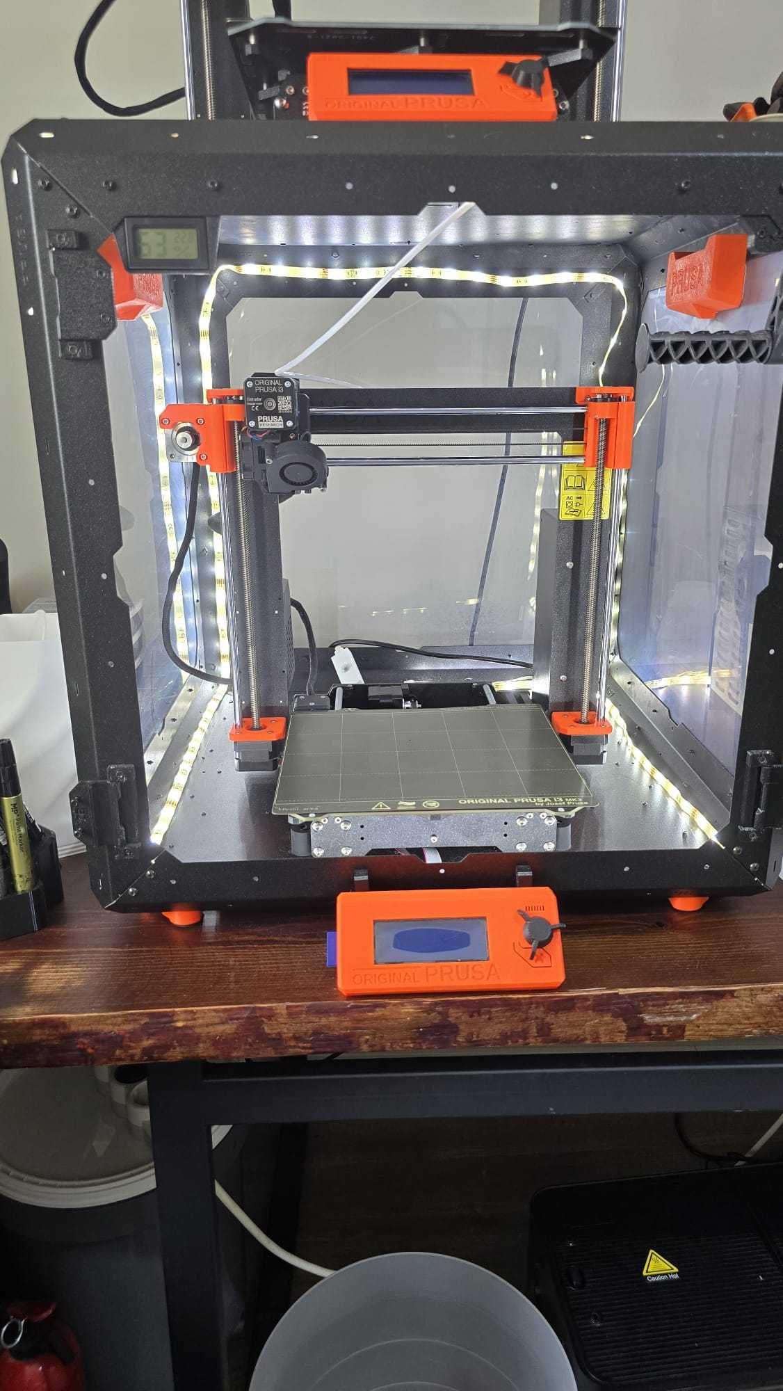 2 Impressoras 3D Prusa MK3 S+ e enclosure
