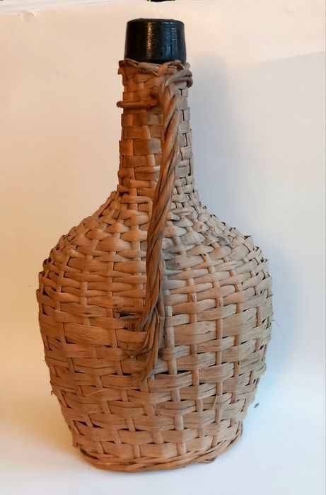 Garrafão Vime pequeno antigo