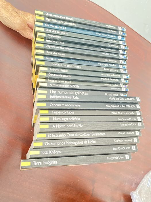 Coleccao caminho policial, preco por exemplar