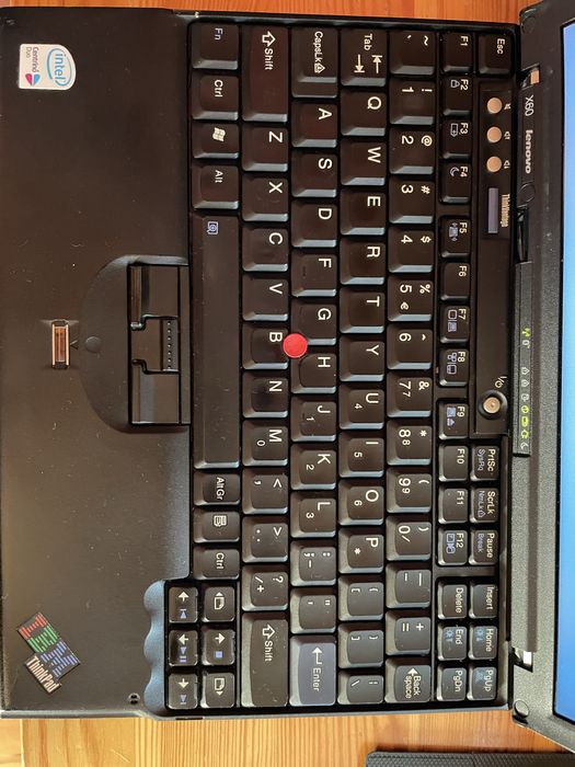 IBM Lenovo ThinkPad X60 retro vintage