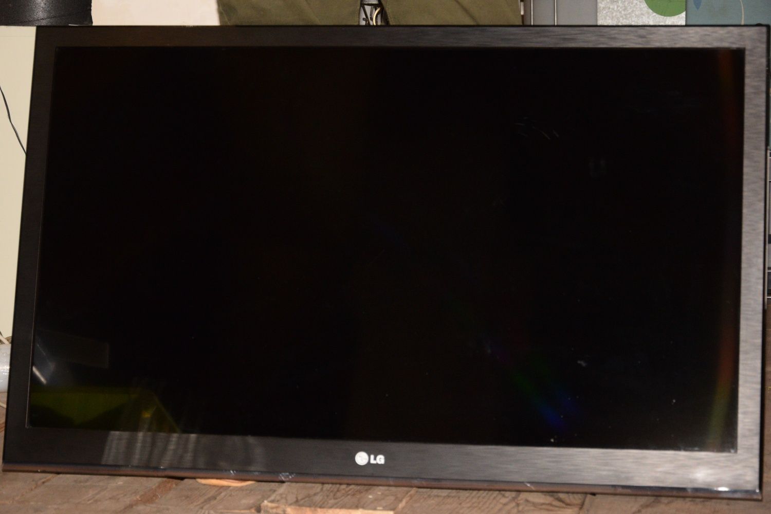 Telewizor 42" LG 42LV3550 LED MCI 100Hz