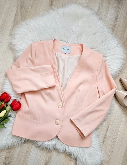 Morelowa jasna marynarka taliowana vintage Emoi 38 M