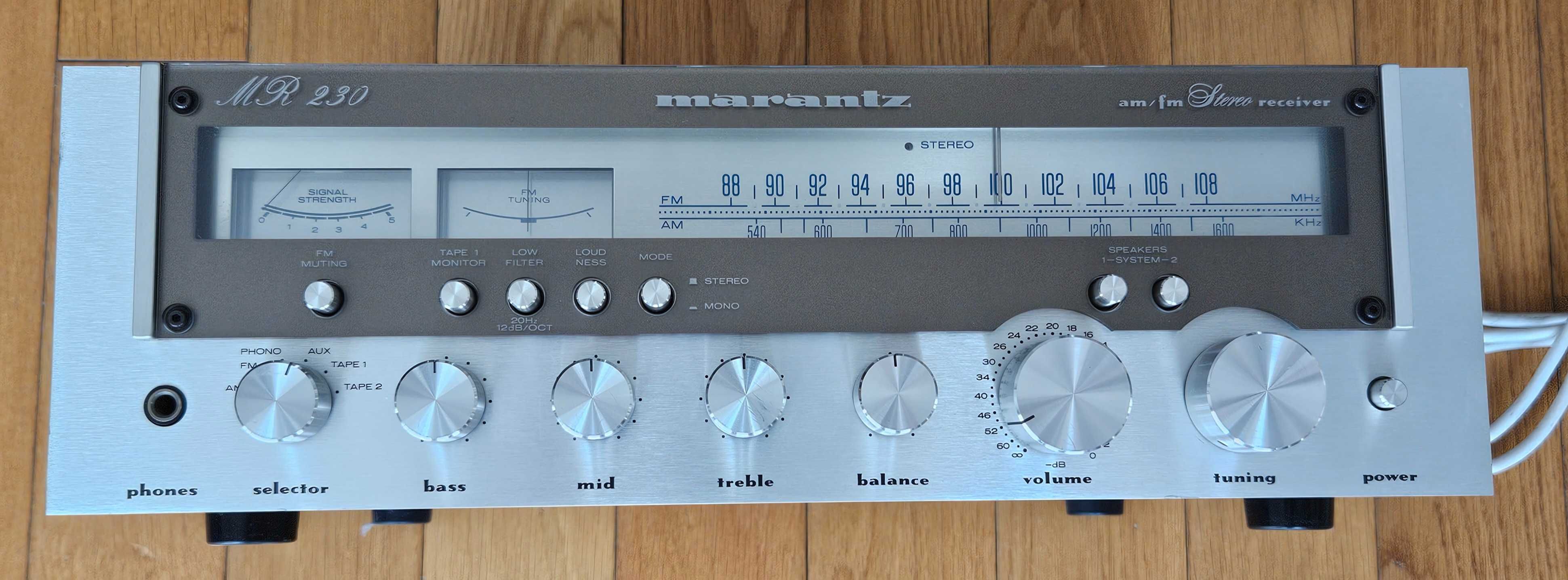 Amplituner Marantz MR230