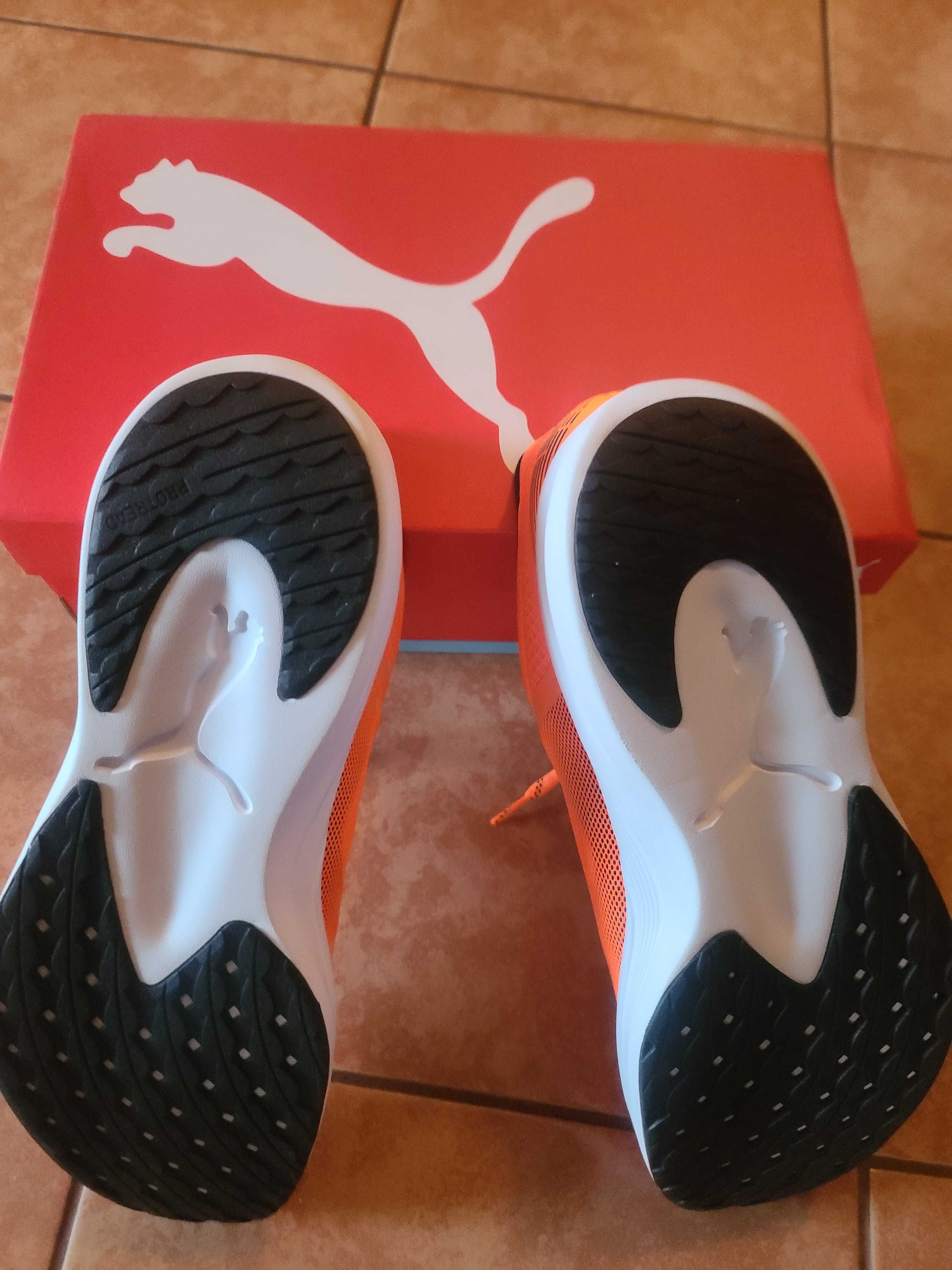 Кросівки чоловічі демісезонні Puma Redeem Profoam р.44,5 оранжеві біг