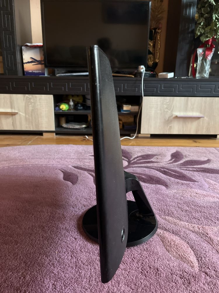 Продам монітор Samsung C24F390F (LC24F390FH)