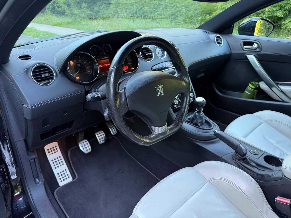 Peugeot RCZ 1,6 THP 200