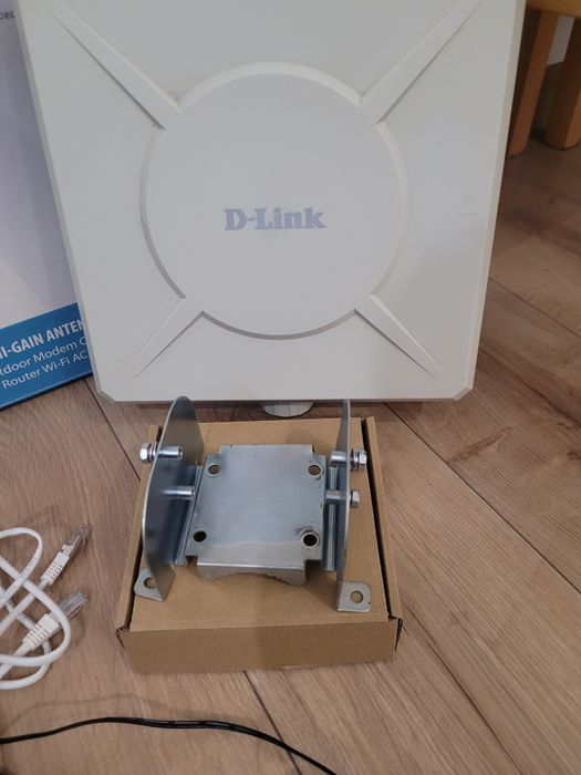 Ruter z anteną zewnętrzną D-LINK DWP- 812KT