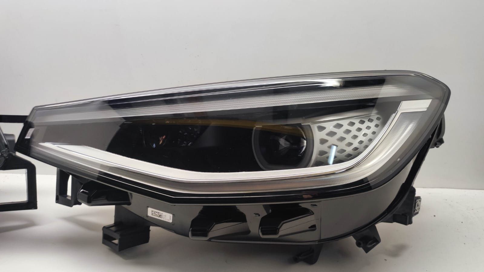 Фари FULL LED на Vokswagen ID4 20-25 року