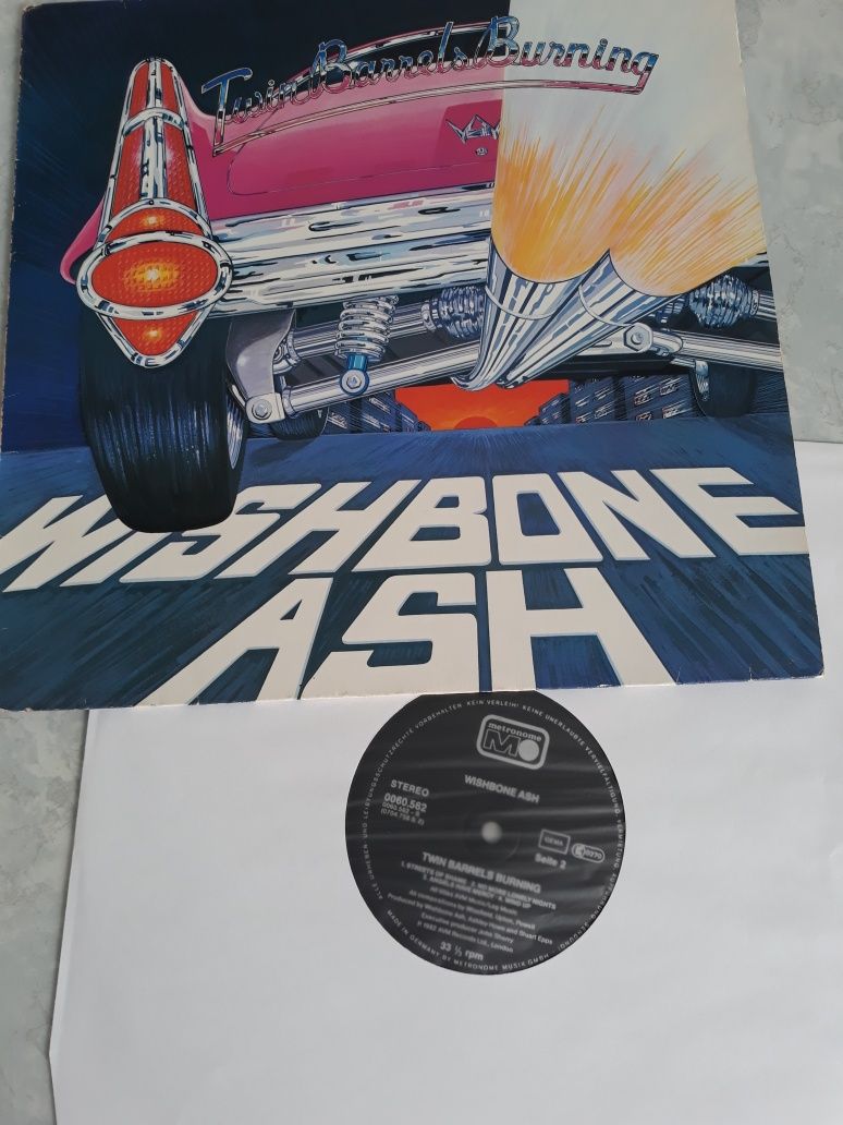 WISHBONE ASH- Twin Barrels Burning.  1982. Kolekcja własna.