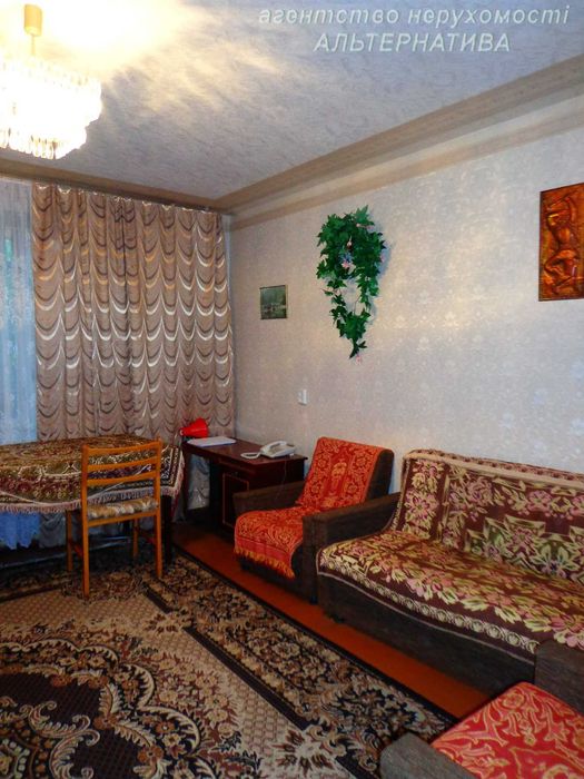 4-х к кв 700 річчя р-н Депот Центр, 3 ПОВЕРХ не кутова, на дві сторони