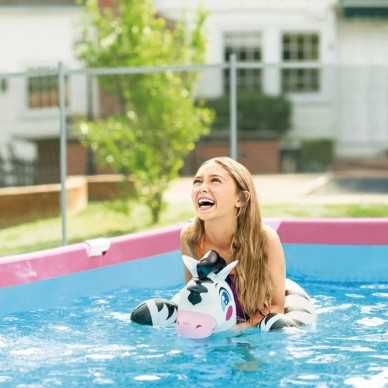 PISCINA INTEX RECTANGULAR SMALL FRAME FAMÍLIA COR-DE-ROSA + OFERTA