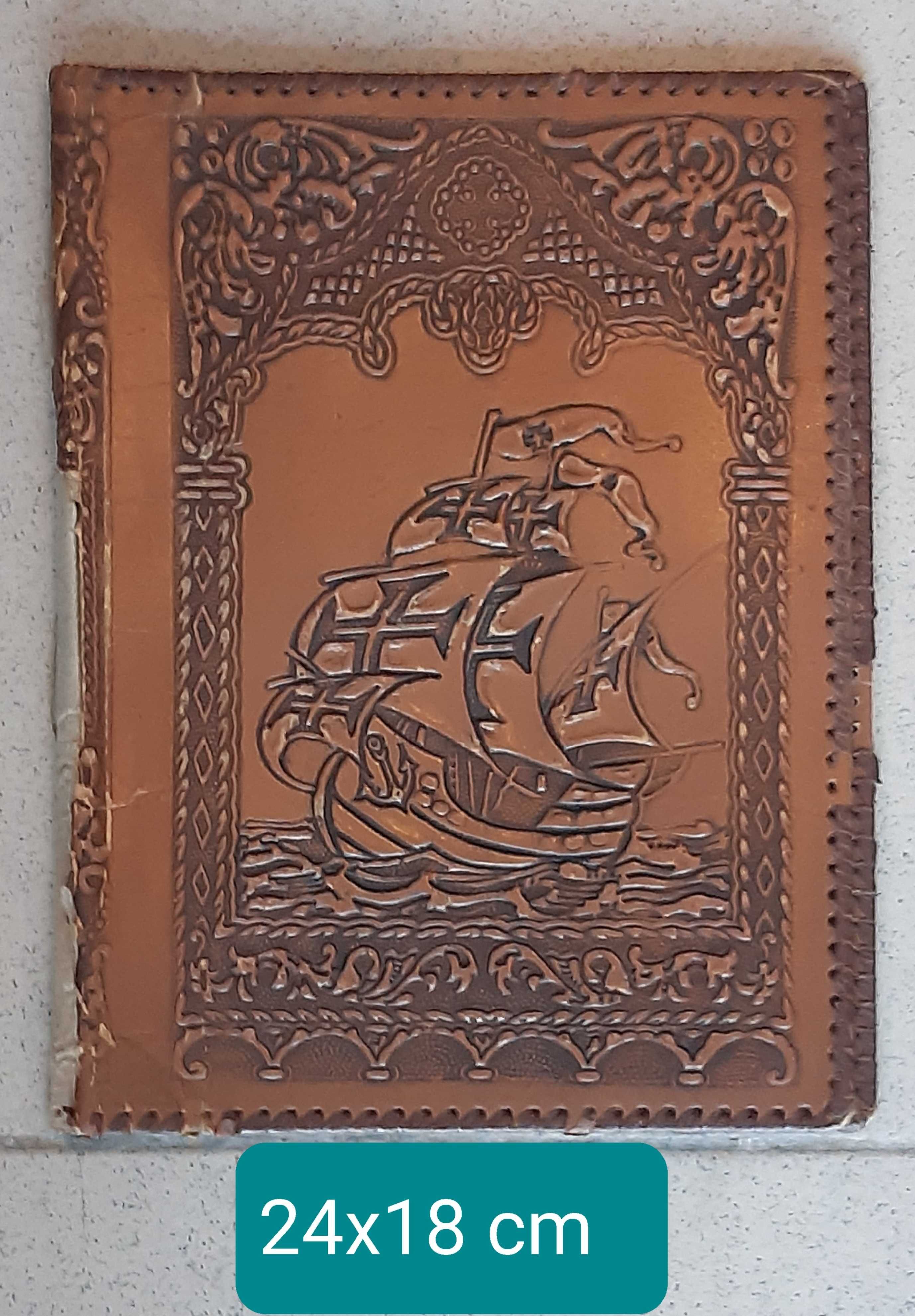 Antiga Capa Escolar em couro