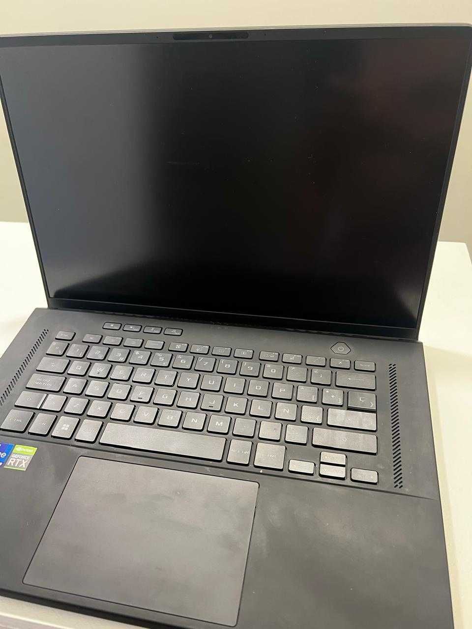Portátil Gamer Asus ROG Zephyrus M16 i9-12900H/32GB/1TB SSD/RTX 3070Ti