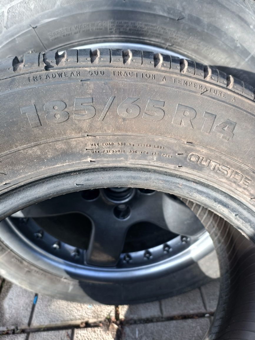 Продам комплект резины Nokian NordMan  SX2  185 65 r14