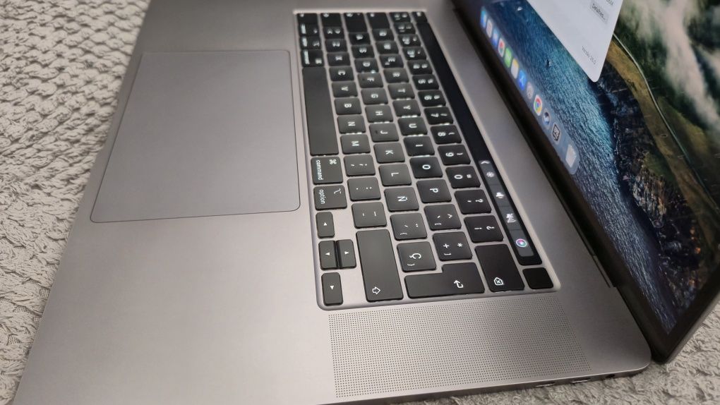 Macbook Pro 16 2019 i7