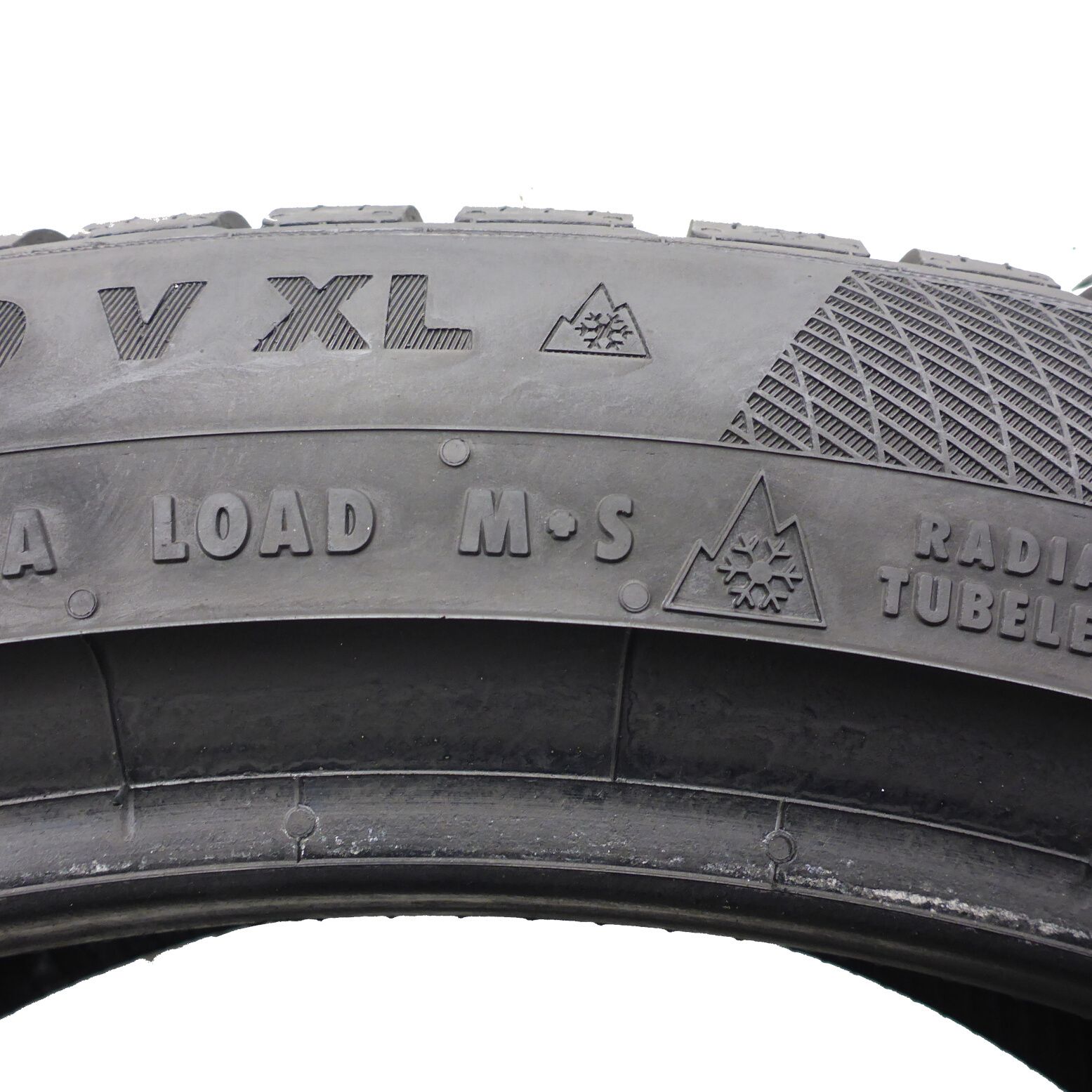 Opony 225/45/19 Continental 225/45R19 96V XL Ts850P Zimowe 2019 7,5mm