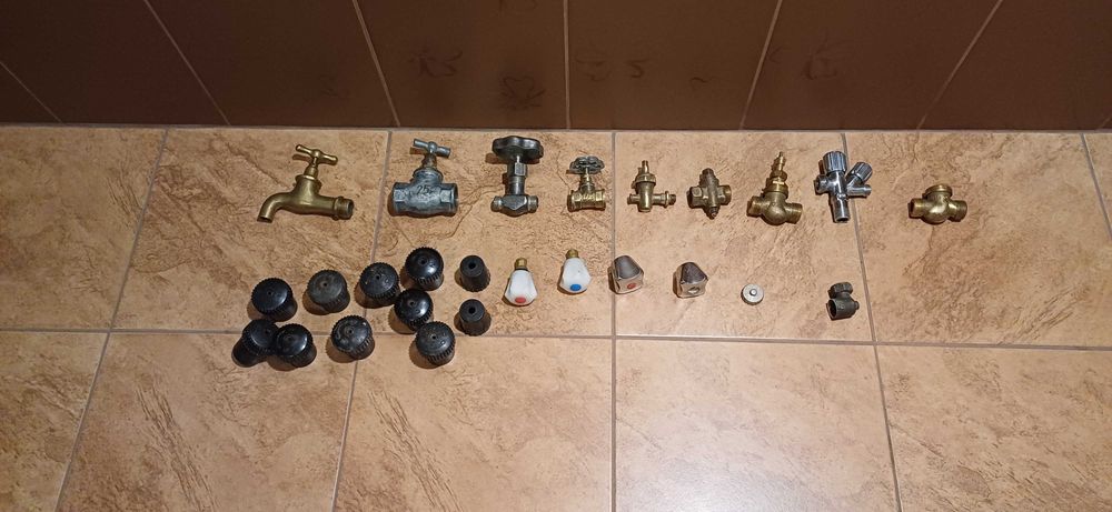 Zawory,filtry,kolanka,kształtki mosiężne,ocynkowane.