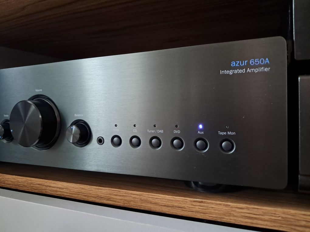 Cambrige Audio Azur 650A stan gabinetowy