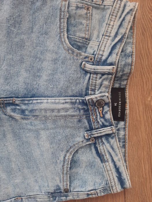 Bluzka  i 3 pary  jeansów