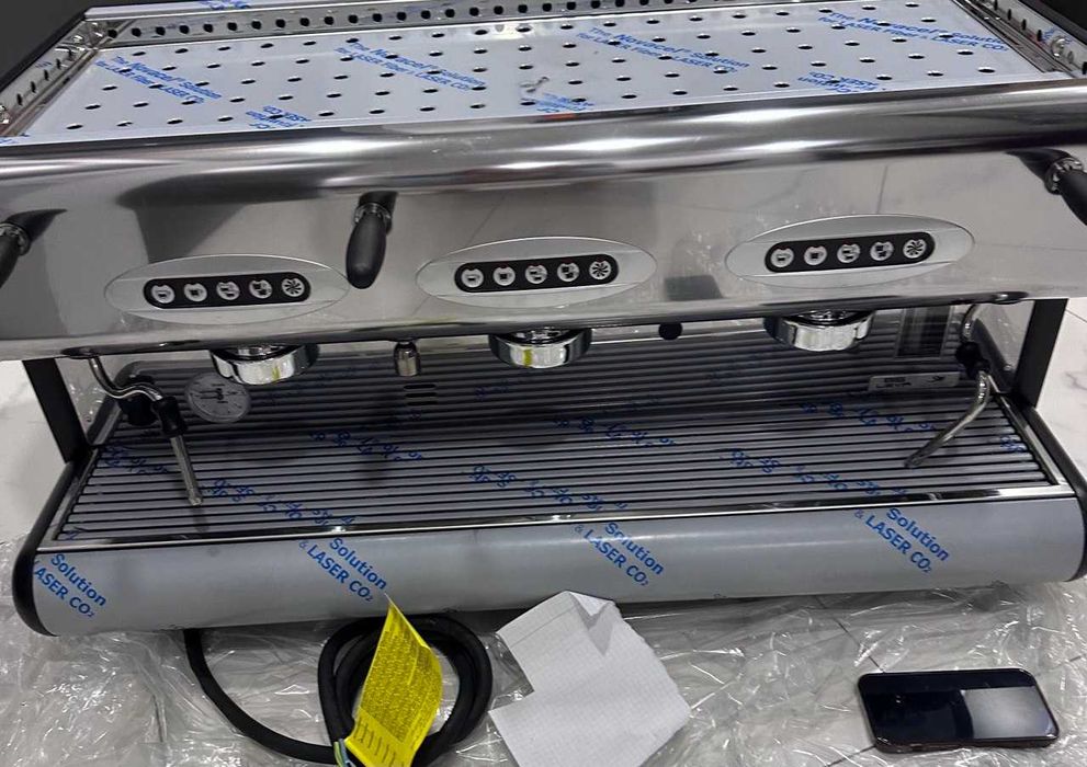 Кавомашина професійна La San Marco 85E