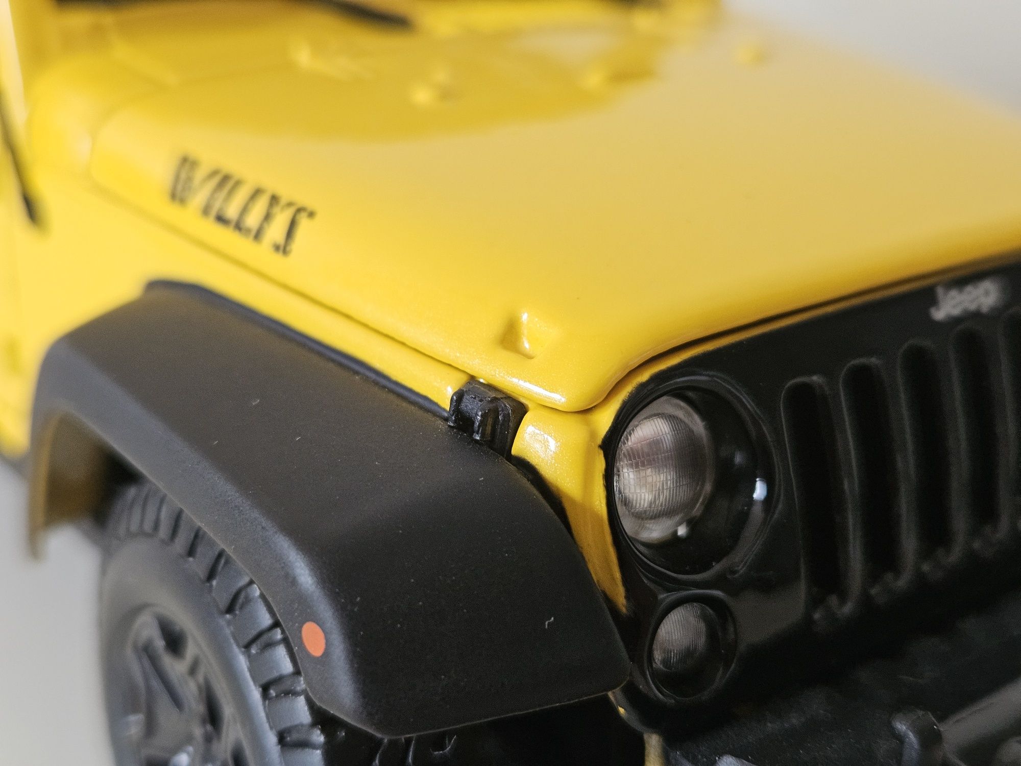 Jeep Wrangler JK Willys 1:18 Maisto