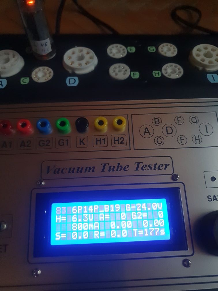 Pomiary lamp elektronowych