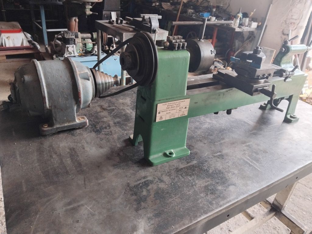 Tokarka do metalu DM 180