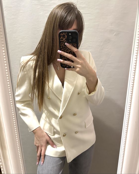 Красивый нарядный белый жакет пиджак размер М