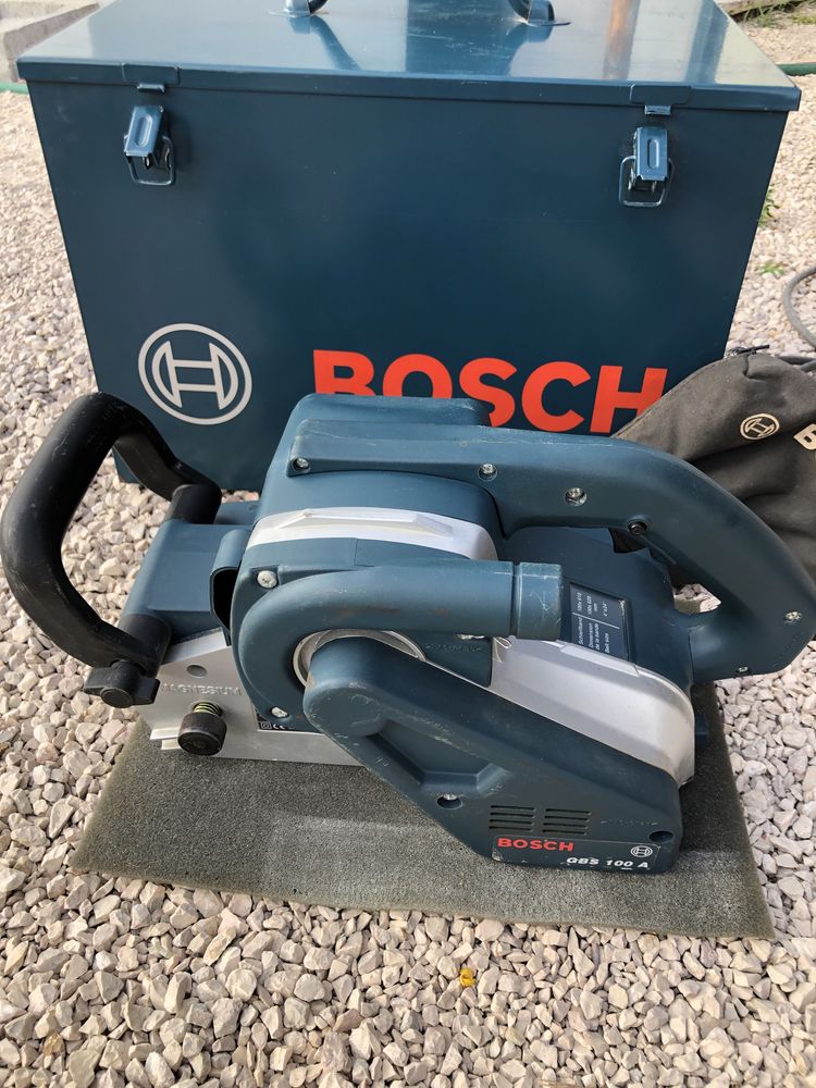 Lixadora de rolos Bosch GBS 100 a