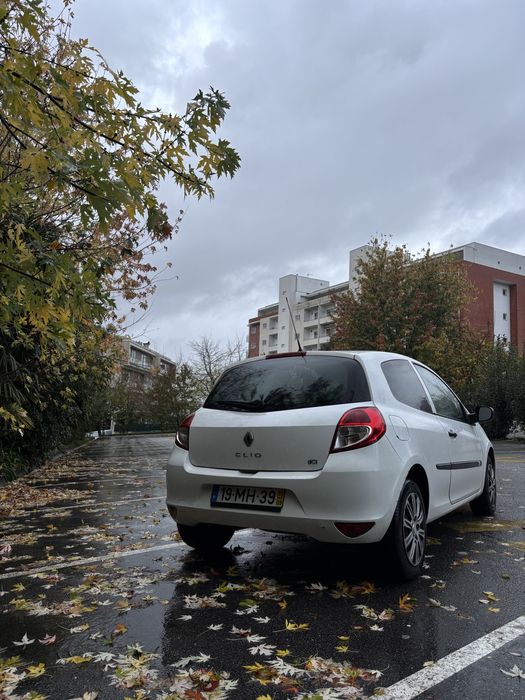 Renault Clio 1.5 dCi 75cv – 2011 – 325.000 km