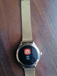 Złoty smartwatch