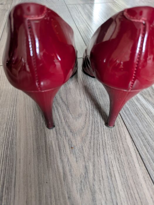 Sprzedam szpilki Lasocki