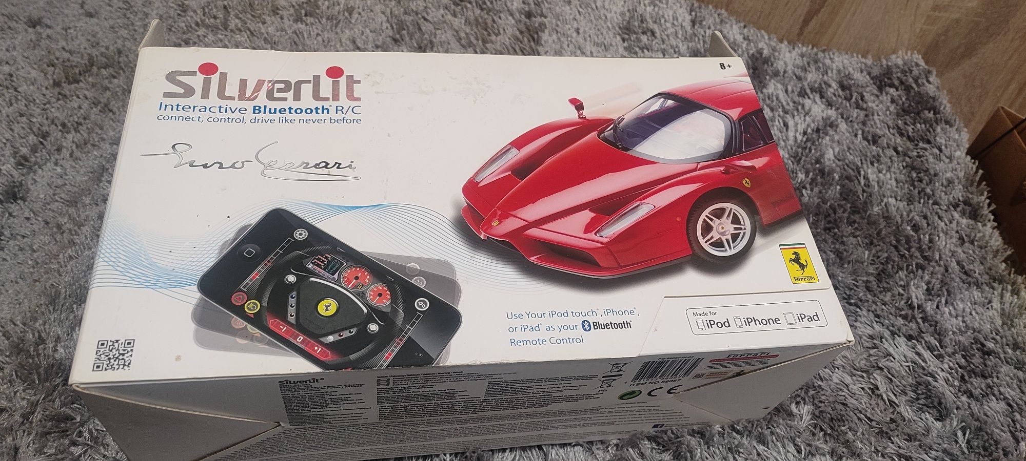 Samochód sterowany iPhonem Ferrari
