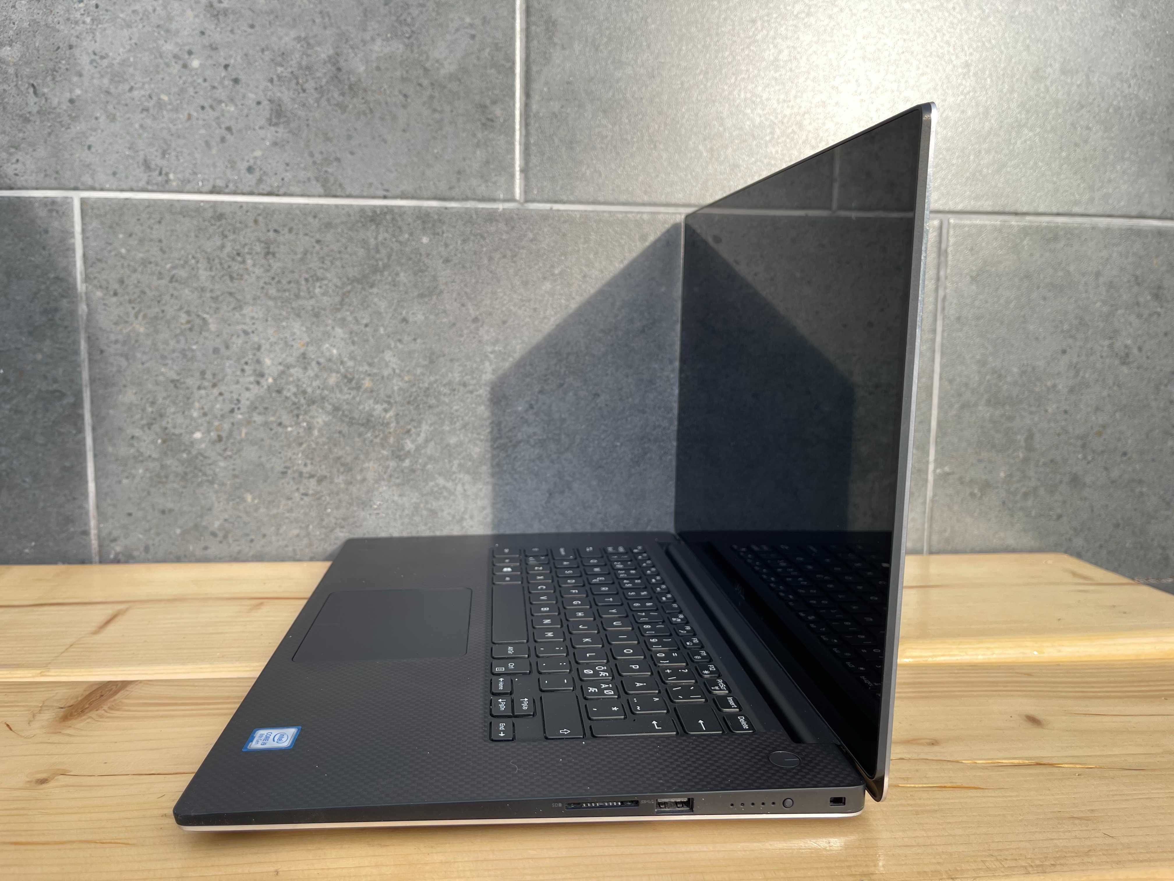 Ноутбук Dell Precision 5530/i9-8950HK/32/1Tb/15.6/4k/touch/P2000(4GB)