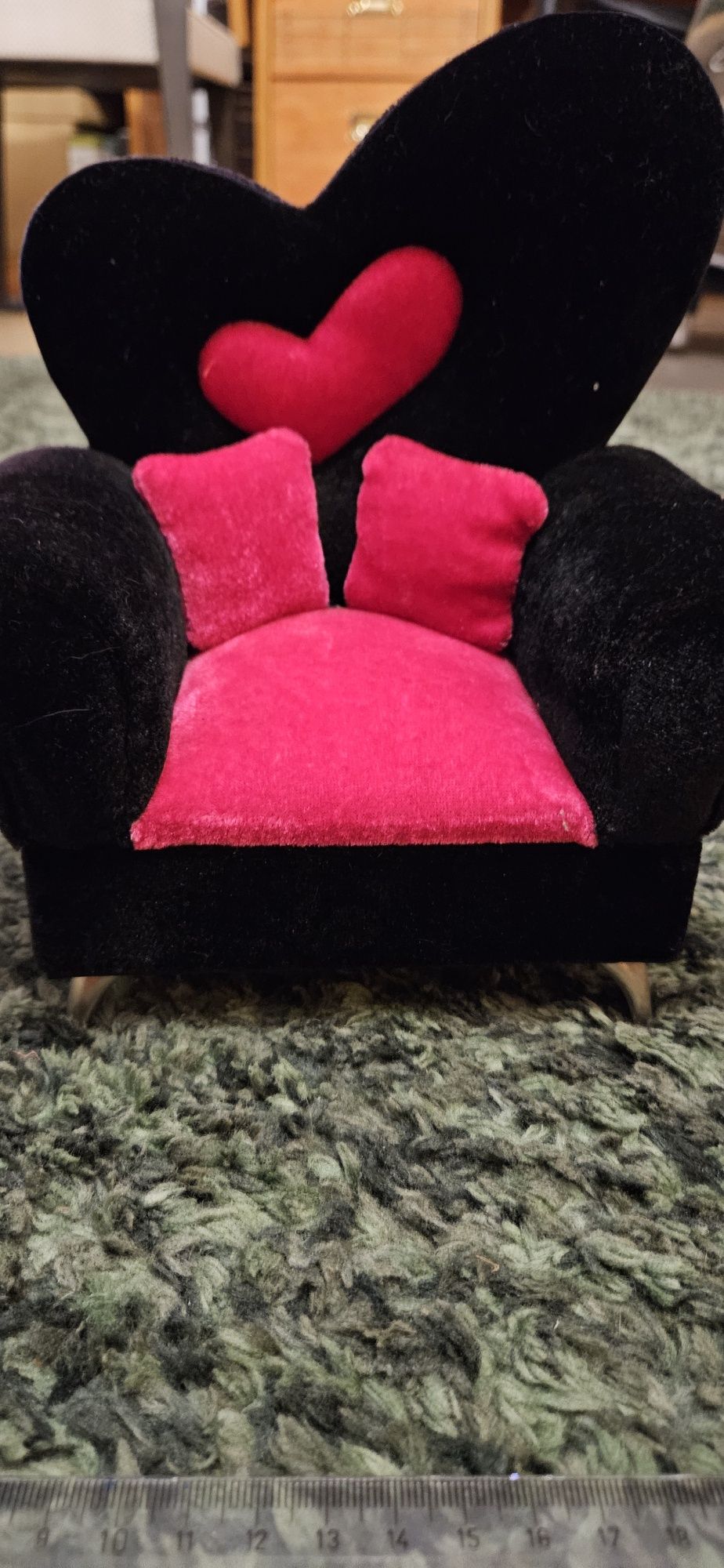 Szkatułka Fotel welur roż- czarny